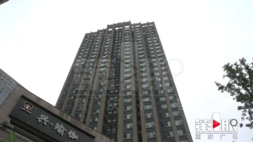 精装修新房出租遇诡异租客 房东开门惊见满屋霉斑，房产经纪提醒警惕